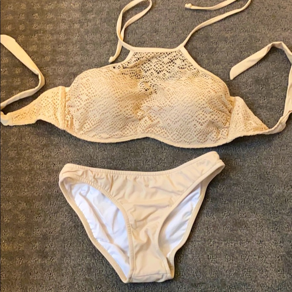 Bathing suit
